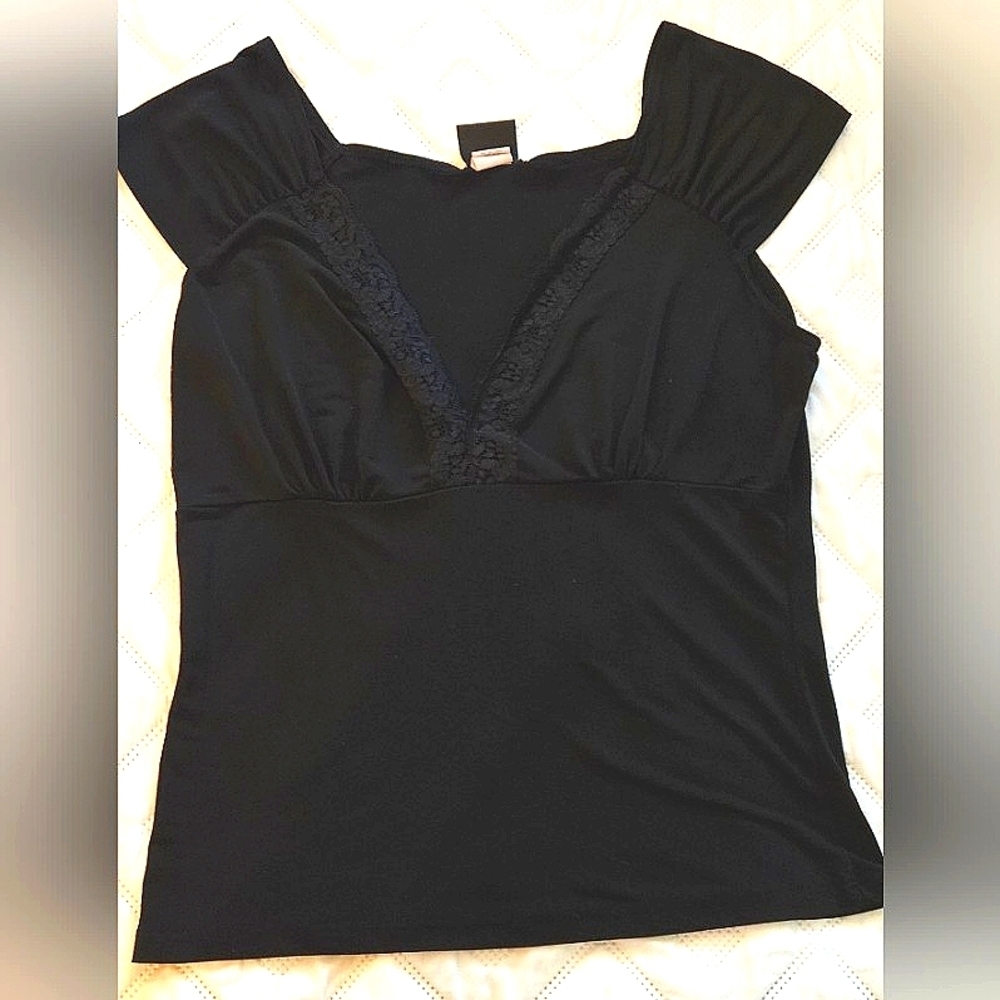 🌟Black Lacey VNeck Short Sleeve Dress Top Size L🌟